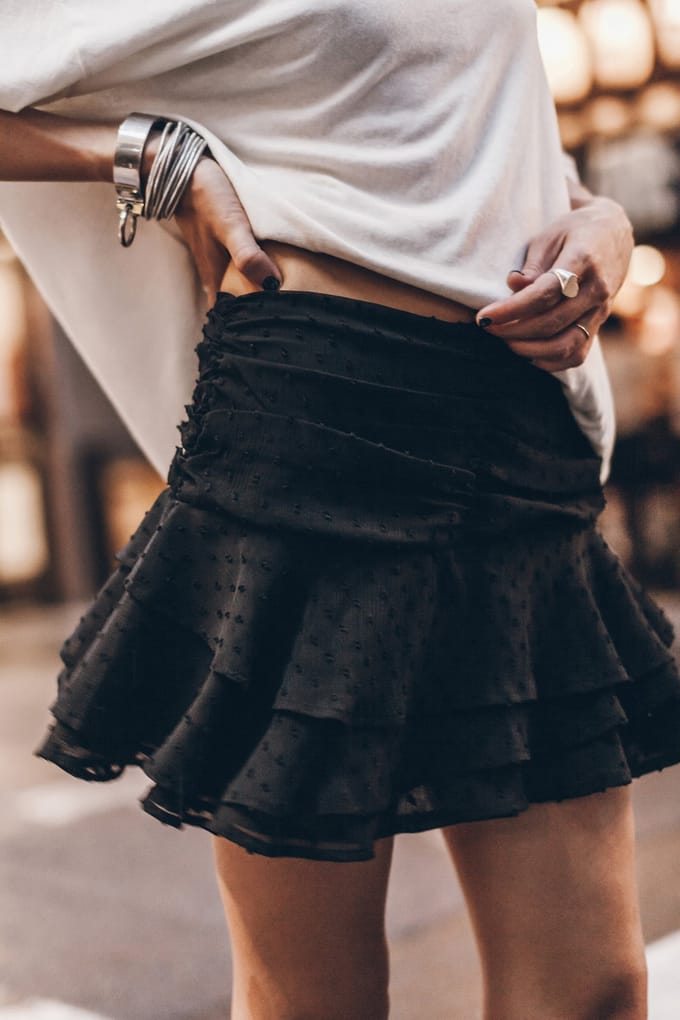 Mikuta The Black Ruffle Skort Größe: S | Kurze Sporthosen Outlet | Damen | Schwarz