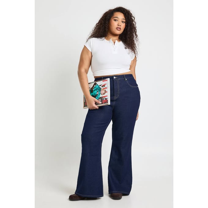 boohoo Dames De Plus Size Hoge Taille Flare Jeans | Indigo | Maat: 28/30L