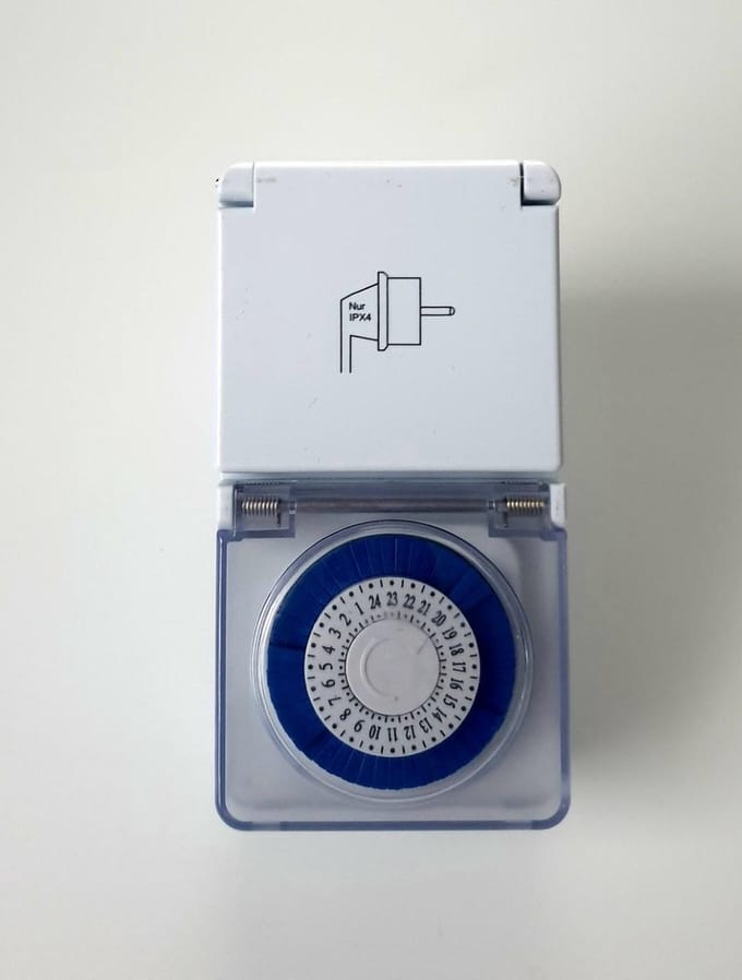 Q-link Tijdschakelklok- Timer - tijdschakelaar met afdekklepje