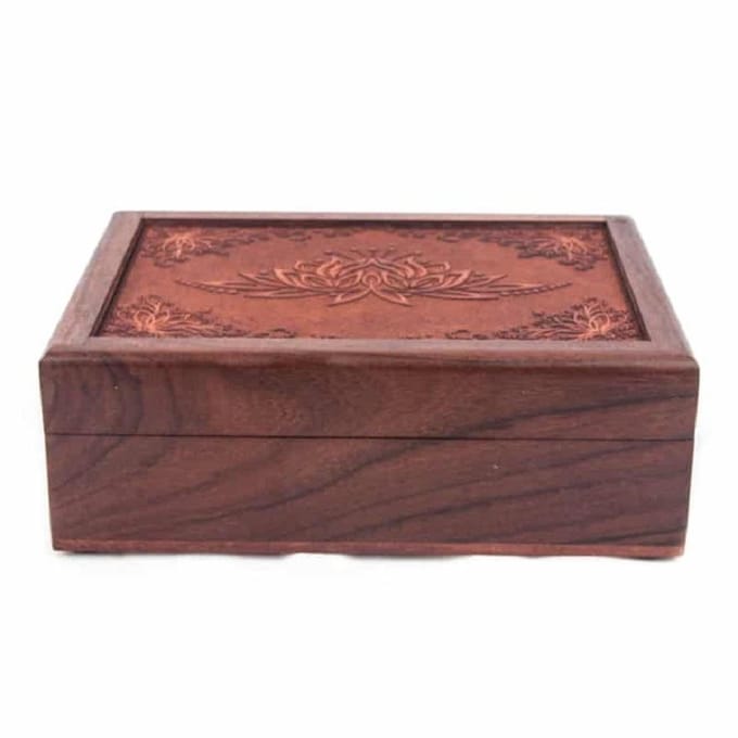 Tarotdoos lotus gegraveerd - IJzer - Bruin