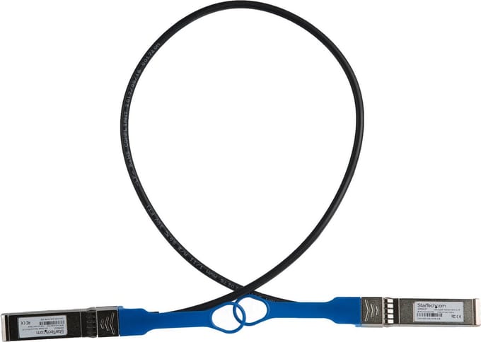 StarTech.com HP JD095C Compatible SFP+ DAC Twinax Cable - 0.65 m (2.1 ft.) - 10GBase direct attach cable - 65 cm - black - Zwart - 0.6m