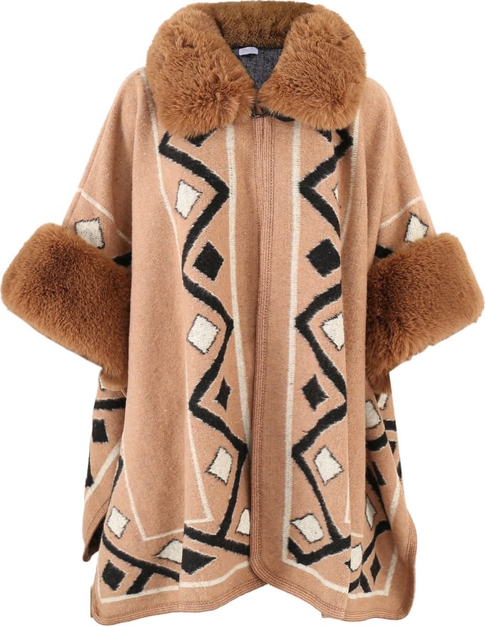 Emilie Scarves - Poncho - omslagdoek - cape - vest - beige camel