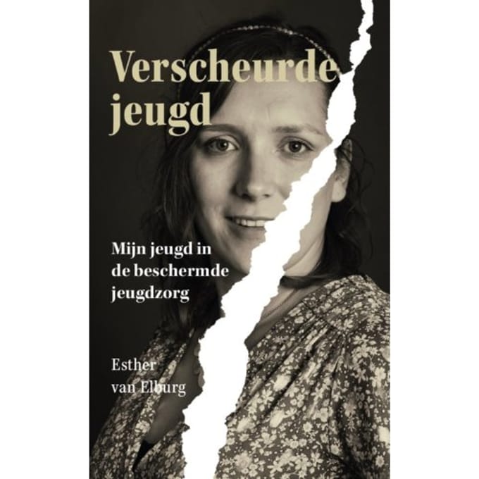 Verscheurde Jeugd - Esther van Elburg