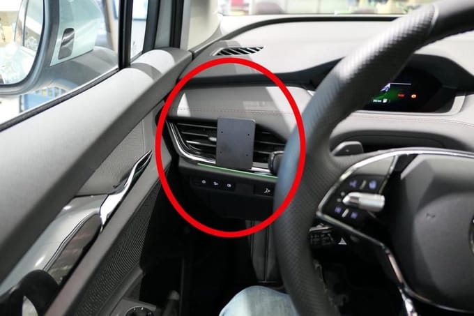 Brodit ProClip houder geschikt voor Skoda Enyaq IV 2021 - left mount