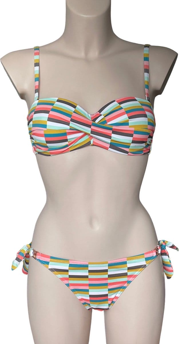 CYELL - Graphic Bikini Top Maat 36C