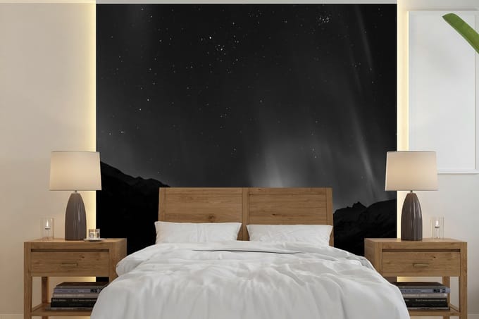 Behang - Fotobehang Bergen - Noorderlicht - Ruimte - Breedte 280 cm x hoogte 280 cm