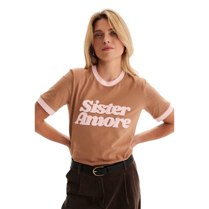 T-shirt dames She is Sunday Sister Amore