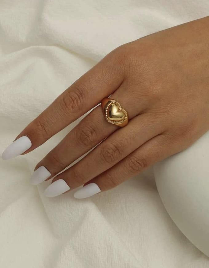 ring - ringen - ring dames - statement ring - ring - ring met hart - ring hartje- ring met hartje - statement ring met hartje - minimalistische ring met hartje - ring met patroon - ringen dames - ring dames - ring mannen -