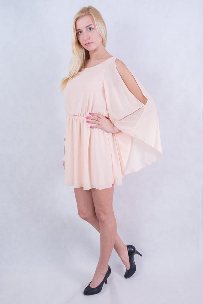 Roze mini-jurk - vloeiende mouwen