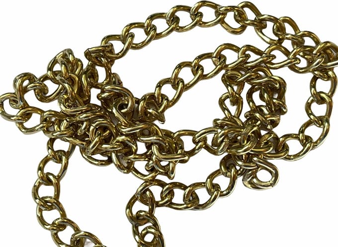 TQ4U ketting - schakelketting - messing - afmeting schakel 9 x 6 mm - per meter