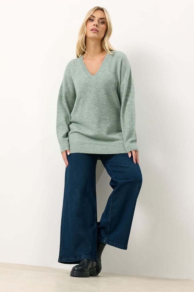 Yours Saliegroene Zachte Trui Met Vhals Size 54-56