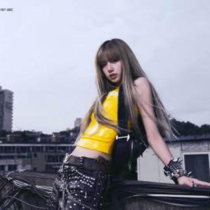 BLACKPINK 3e MINI-ALBUM [DEADLINE] ZILVEREN Ver. LISA