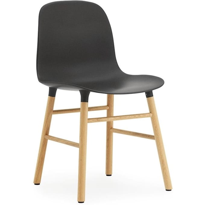 Normann Copenhagen - Form stoel met houten frame - zwart - eiken