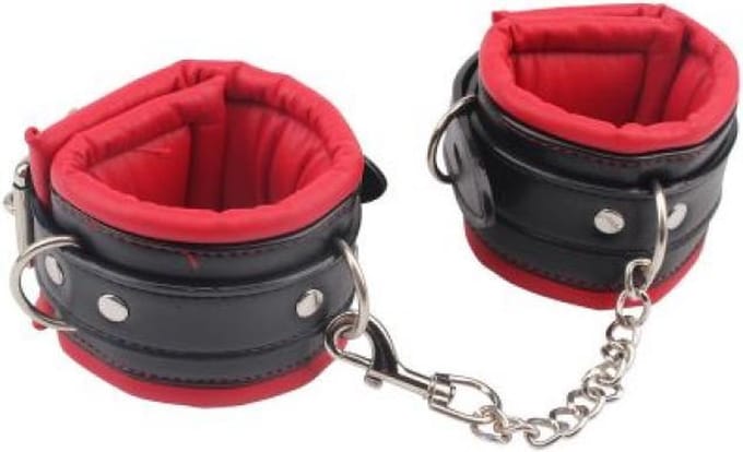 Behave! - Super Soft - Zachte Gevoerde Enkelboeien - Rood/Zwart