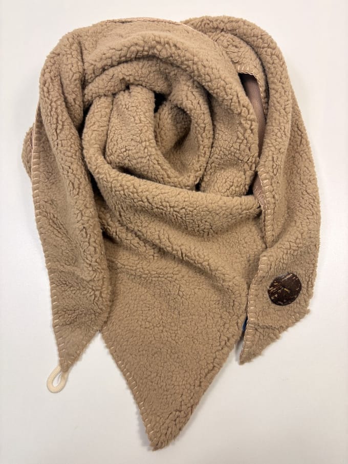 Driehoek winter Sjaal, Teddy van dik materiaal met knoop