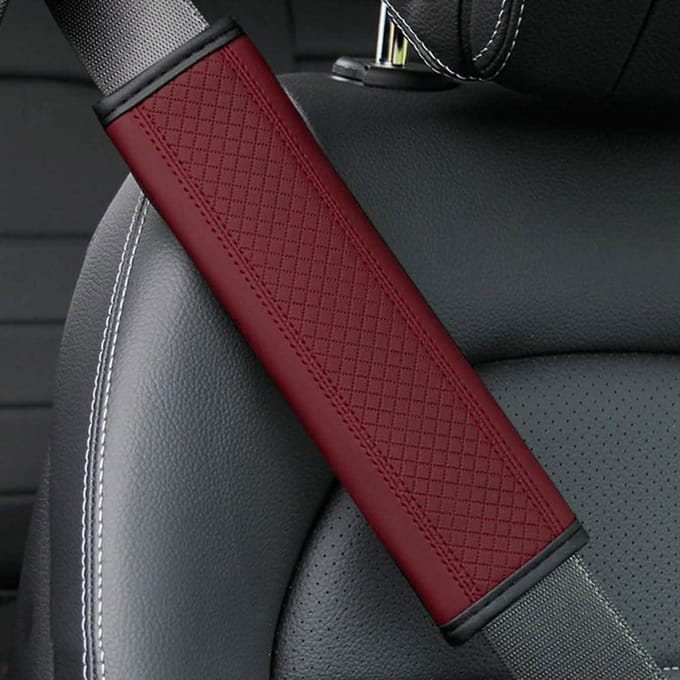 Gordelpads Auto - Riemhoezen - Comfortabel Rijden - Zachte Vulling - 2 Stuks - Rood