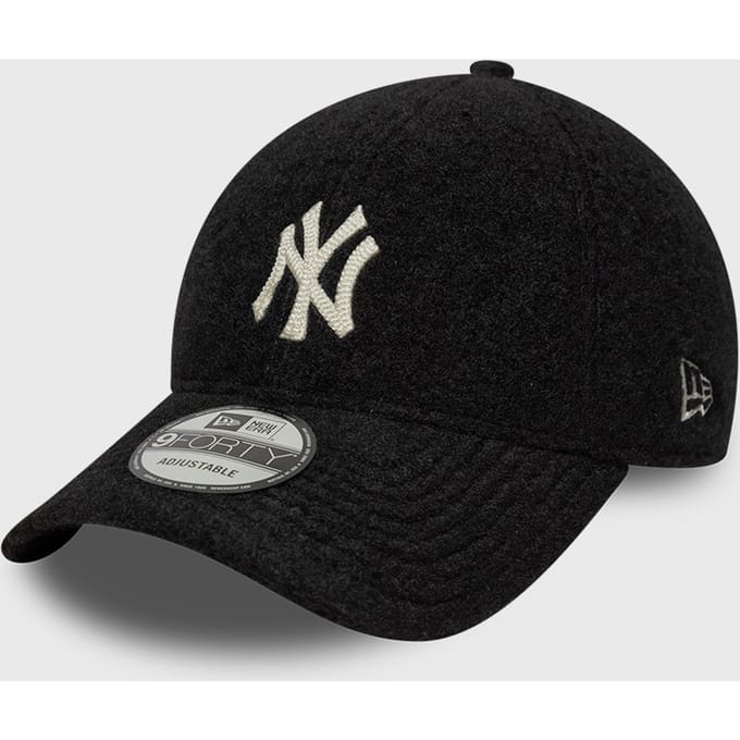 WINTER BORG 9FORTY NEW YORK YANKEES