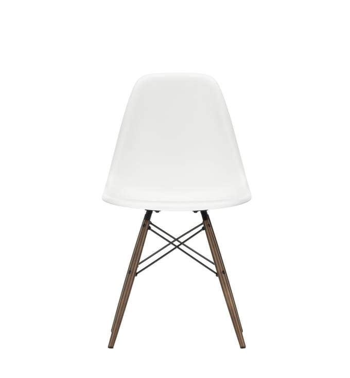 Vitra - DSW Eames Plastic Sidechair - wit - donkere esdoorn