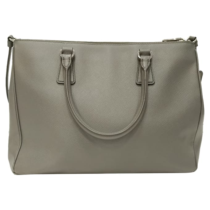 Prada Medium Galleria Double Zip Tote Bag in Grijze Saffiano Leren