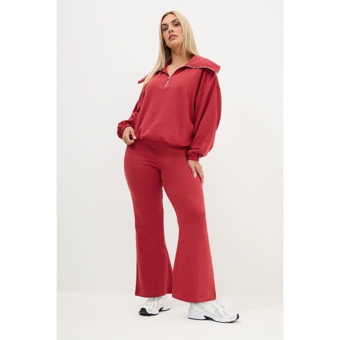 Limited Collection Bordeauxrode Slim Flare Joggers Size 48