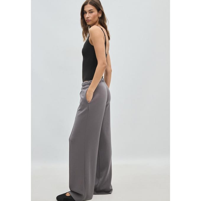Stradivarius Wide-leg joggingbroek met naaddetail en zachte textuur  Grijs XL