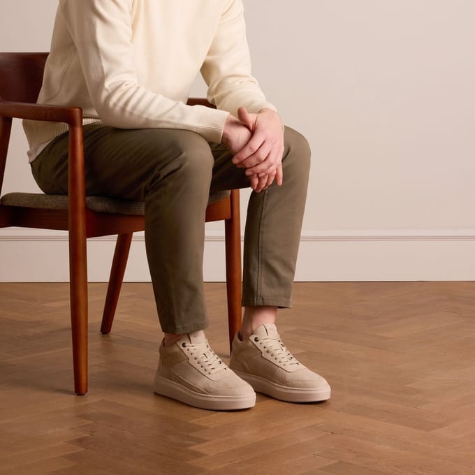 Manfield - Heren - Beige nubuck sneakers - Maat 41