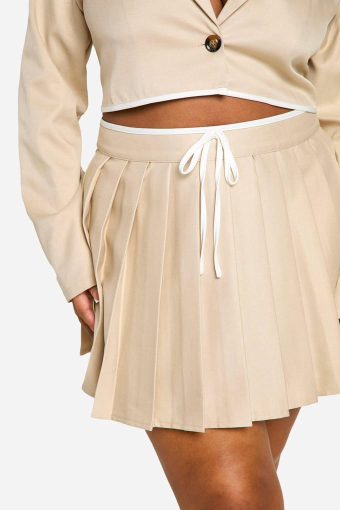 boohoo Dames Plus Contrast Binding Geplepte Mini Rok | Steen | Maat: 56