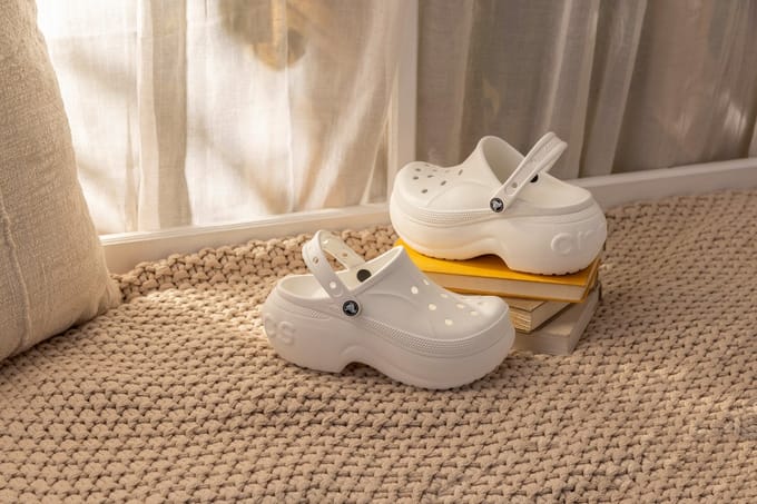 Crocs Bella - Dames Chodaki - Platform 39-40 - Wit