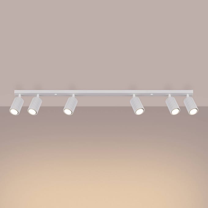 Plafondlamp KARBON 6L met 6 geribbelde spots in lijn - Sollux Lighting - IP20 - Wit aluminium behuizing - 117 x 6.5 x 16.5 cm - 6 x GU10 LED, exclusief lichtbron - 6 x 10 W - Minimalistische plafondlamp voor gang, hal en woonkamer