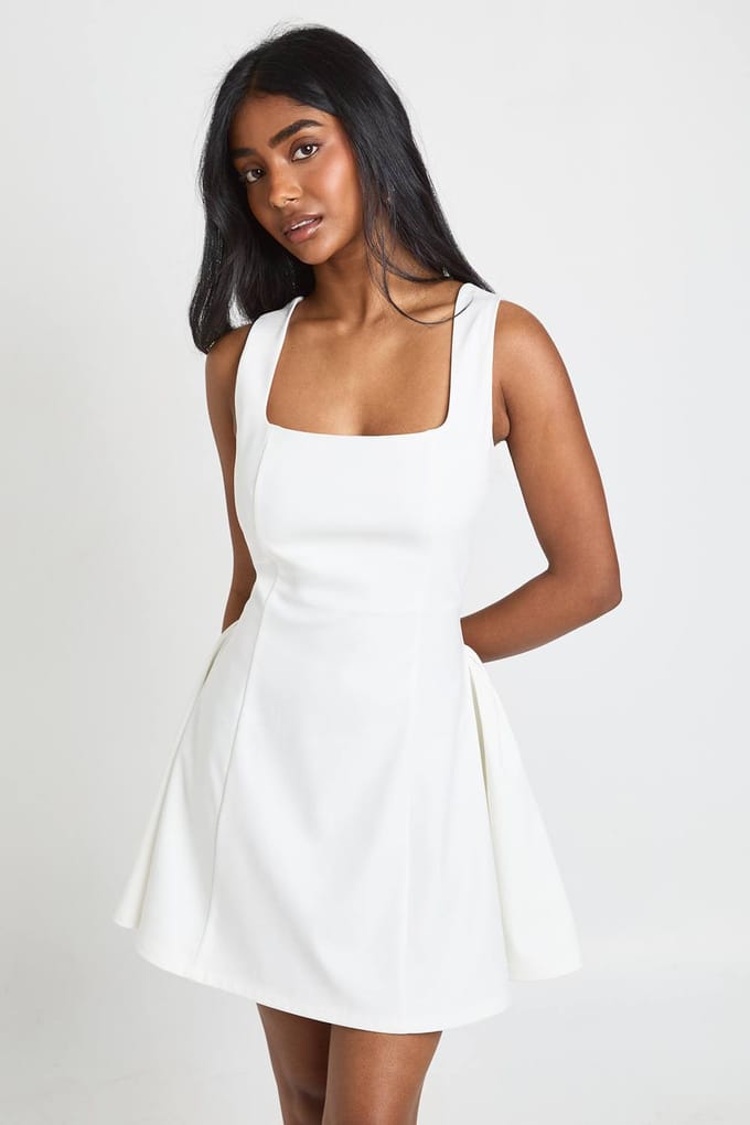 boohoo Dames Vierkante Hals Wijde Rok Mini Jurk | Ivoor | Maat: 44