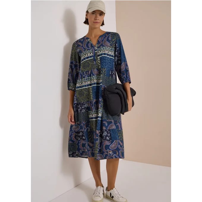 Midi-jurk met split in de hals en patchwork-print
