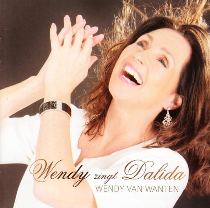 Wendy Zingt Dalida