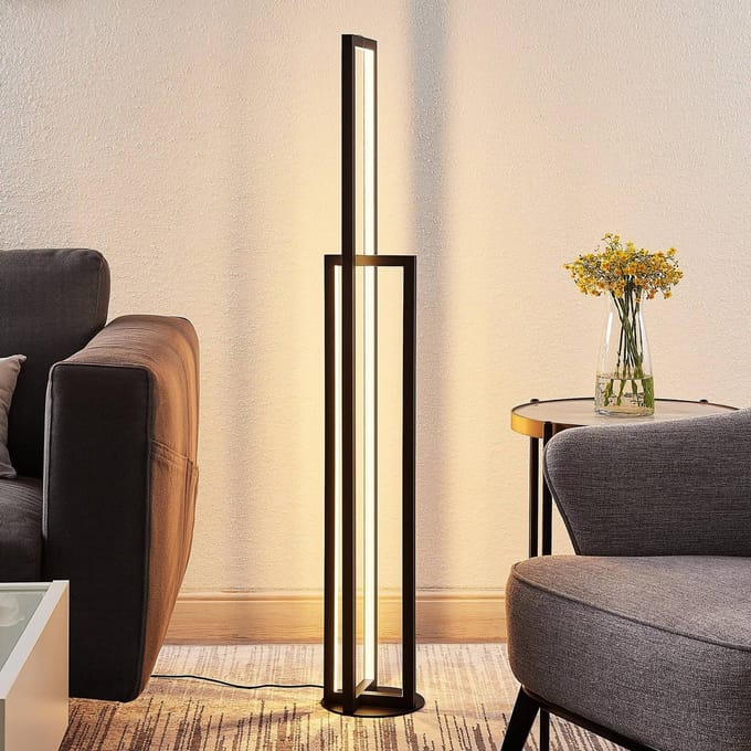 Lucande LED vloerlamp Hylda, 123 cm, zwart, aluminium