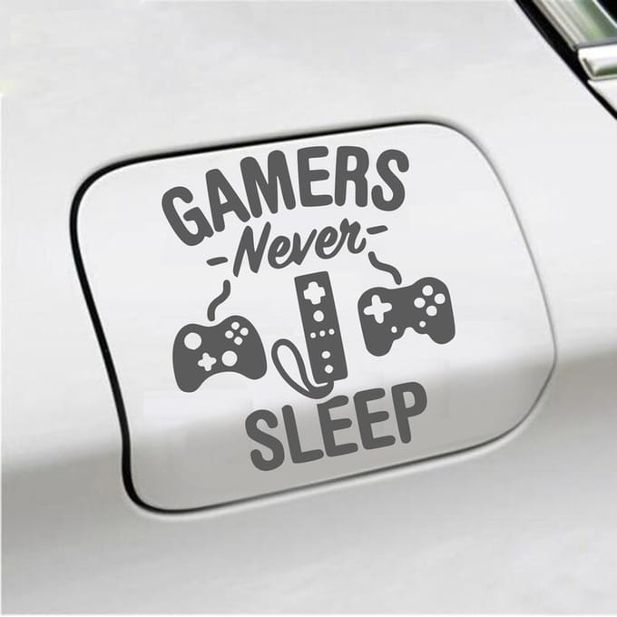 Bumpersticker - Gamers Never Sleep - 12,9 X 11,8 - Antraciet