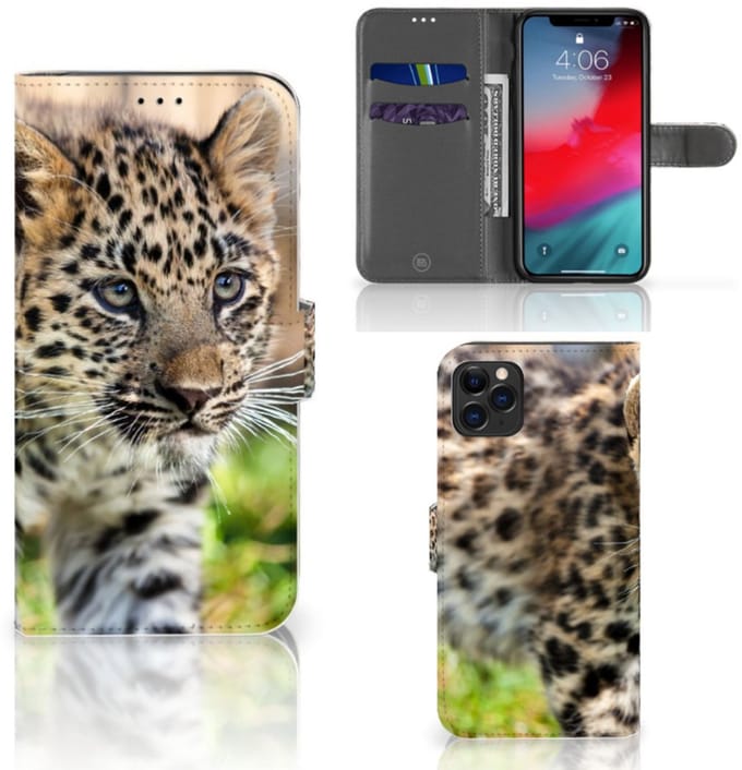 Apple iPhone 11 Pro Max Telefoonhoesje met Pasjes Baby Luipaard