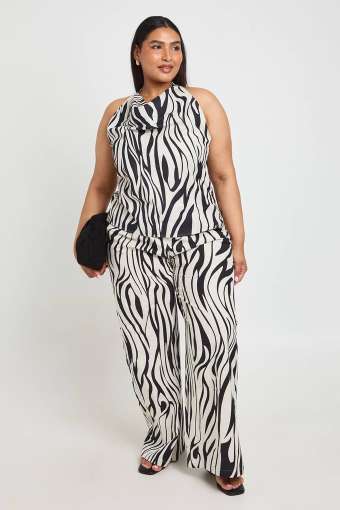 boohoo Dames Plus Zebra Linnen Cowl Neck Top | Zebraprint | Maat: 44
