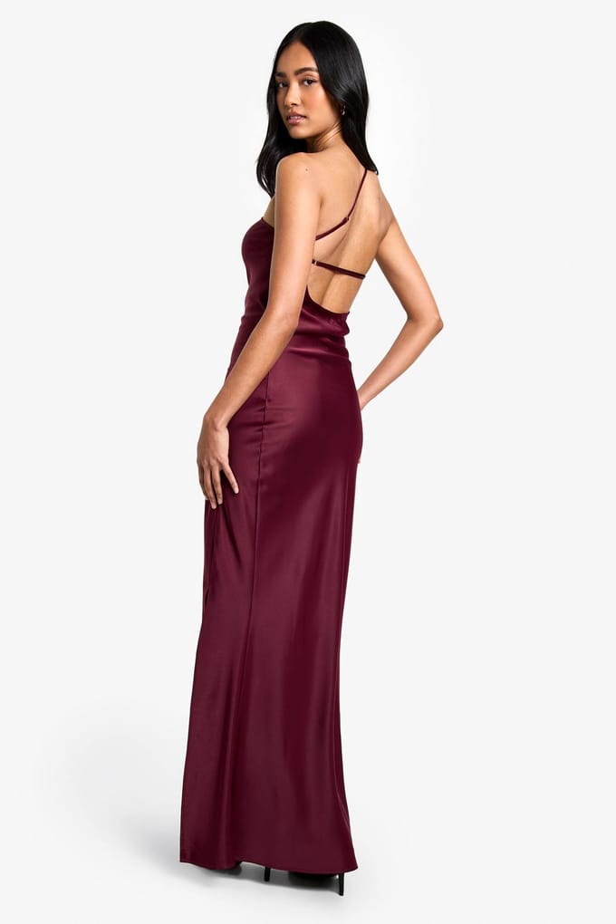 boohoo Dames Satijn Asymmetrische Maxi-Jurk | Wine | Maat: 16
