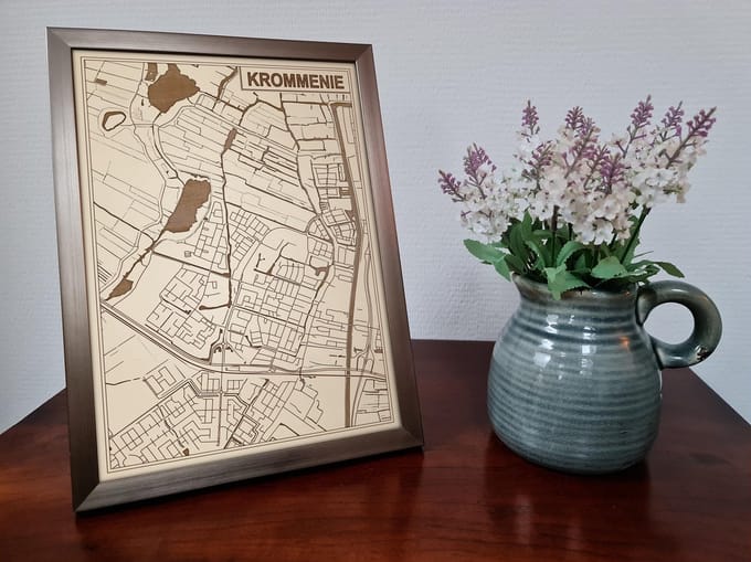Decoratief Beeld - Houten Van Krommenie - Hout - Bekroned - Bruin - 21 X 30 Cm