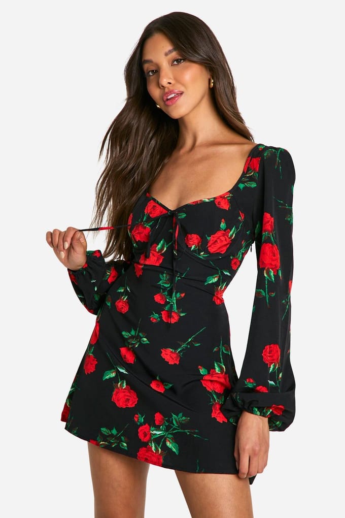 boohoo Dames Bloemrijke melkmeisje mini-jurk | Black | Maat: 10