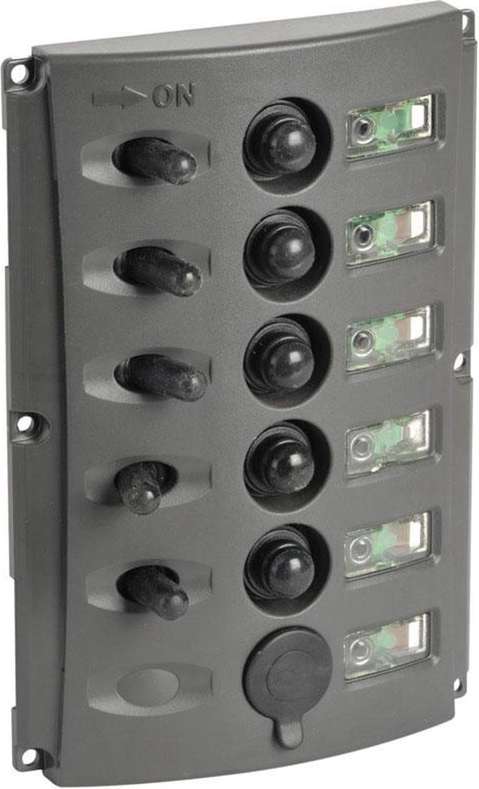 Marina 12V 5-voudig Schakelpaneel met dubbele LEDs en USB