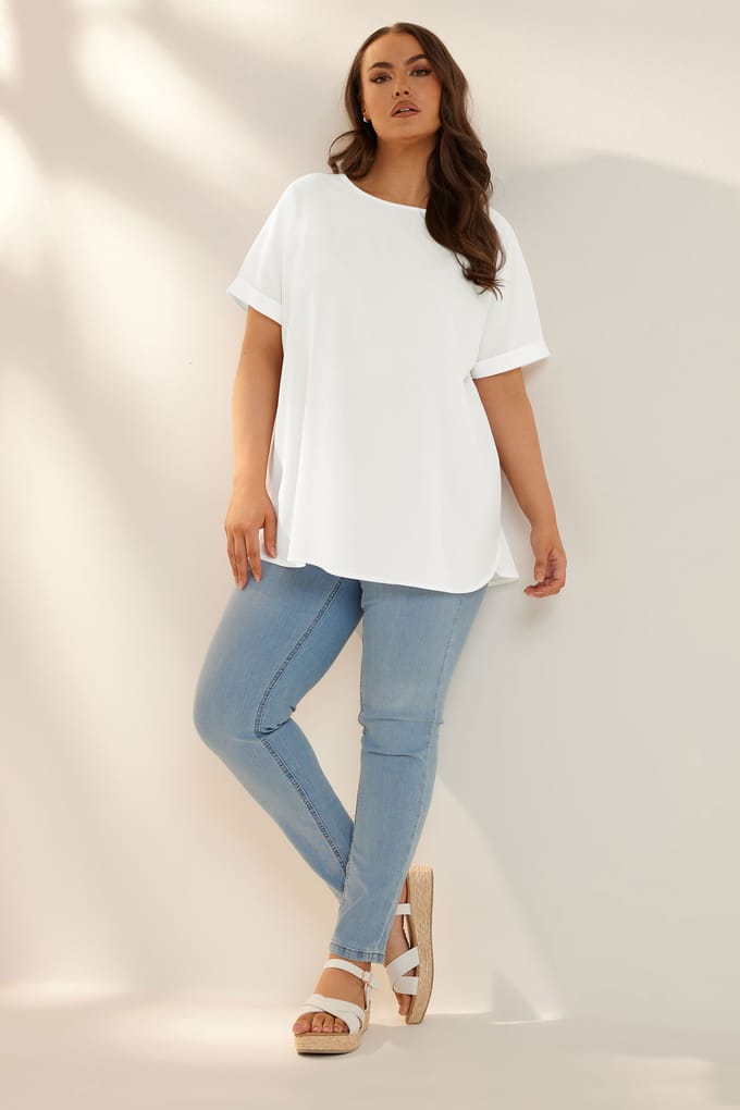 Yours Blouse Met Textuur En Korte Mouwen Met Omslagrand In Wit Size 42
