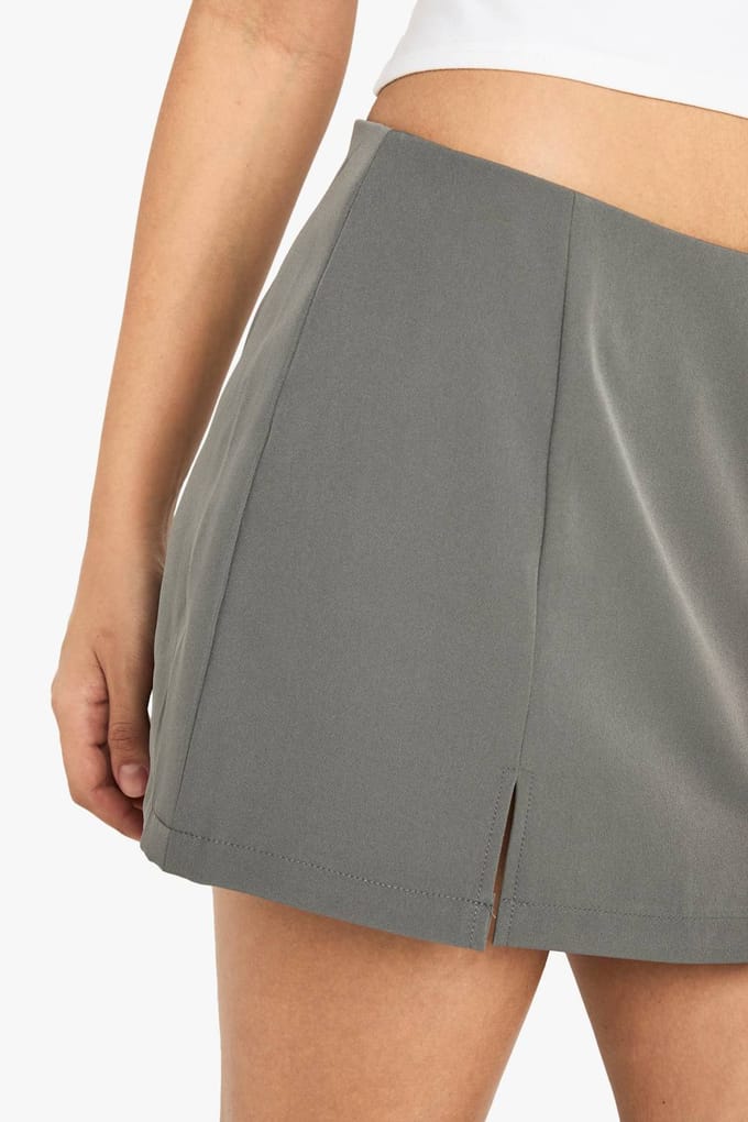 boohoo Dames Split Hem Mini Skort | Grey | Maat: 6