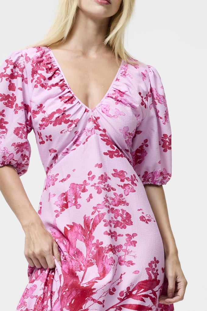 French Connection Isla Odette Twist Neck Tea Drs Violet Pink Multi Taglia: 8 | Maxi abiti Outlet | Donna | Rosa