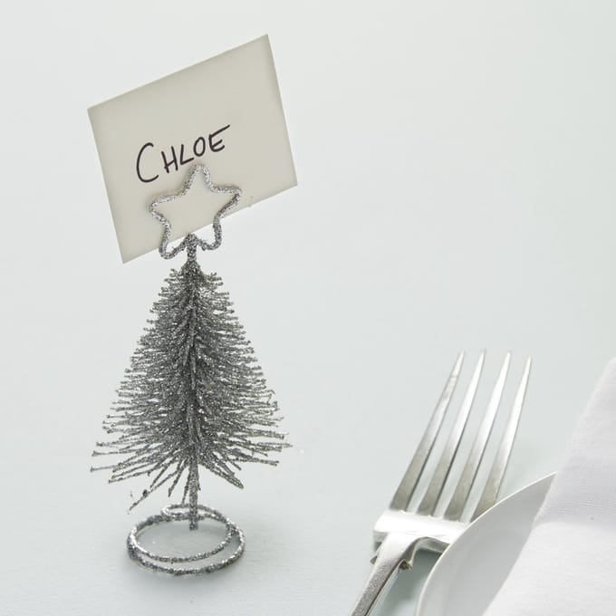 Plaatskaart kerstbomen zilver 4 stuks