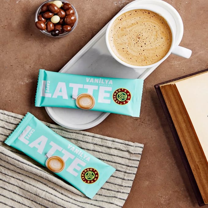 Kahve Dünyası Série spéciale Caffe Latte aromatisé à la vanille chaude, paquet de 10