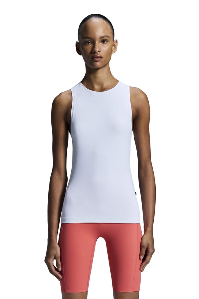 On Studio Tank 1 White Maat: L | Mouwloze Tops Outlet | Dames | Wit