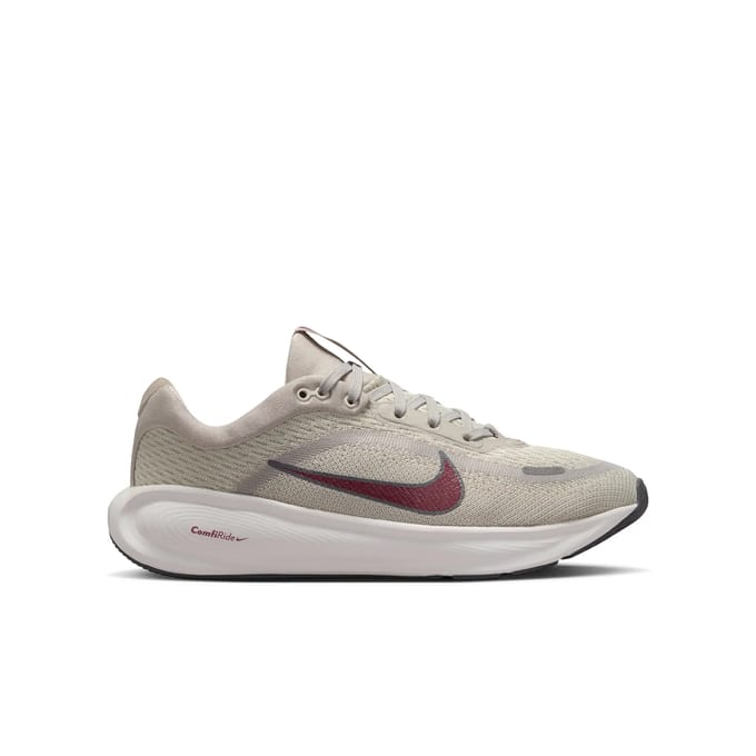 Nike nike stellar ride (gs) in de kleur ecru.