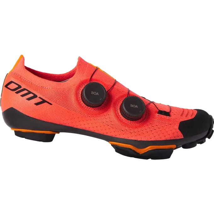 Schoenen DMT KM0