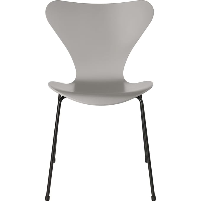 Fritz Hansen Serie 7 3107 Stoel - lak - nine grey - zwart