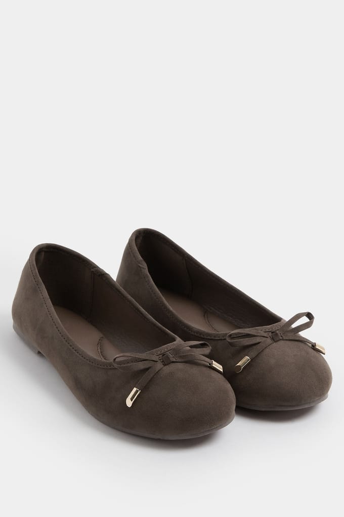 Yours Chocoladebruine Ballerina Pump Van Imitatie Suède In Wijde Epasvormsize 42E